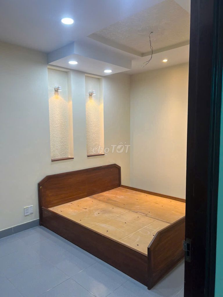 Дом 4 этажа с подвалом, 3 спальни, Phan Tây Hồ (Фу Нюан) — 40 млн ₫/мес 9