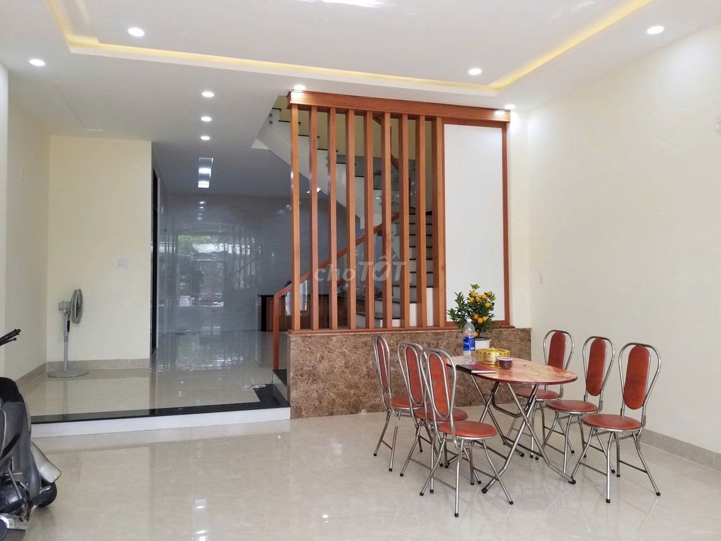 Дом 3 этажа, 3 спальни, Tố Hữu (Hòa Cường) — 18 млн ₫/мес 3