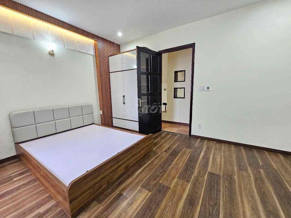 Дом 3 этажа, 3 спальни, Dương Đình Nghệ, рядом Vincom — 35 млн ₫/мес 6