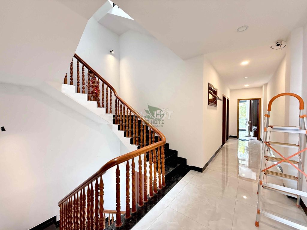 Дом 3 этажа 300 м², 4 спальни, Hà Quang 2 (Phước Hải) — 29 млн ₫/мес 7