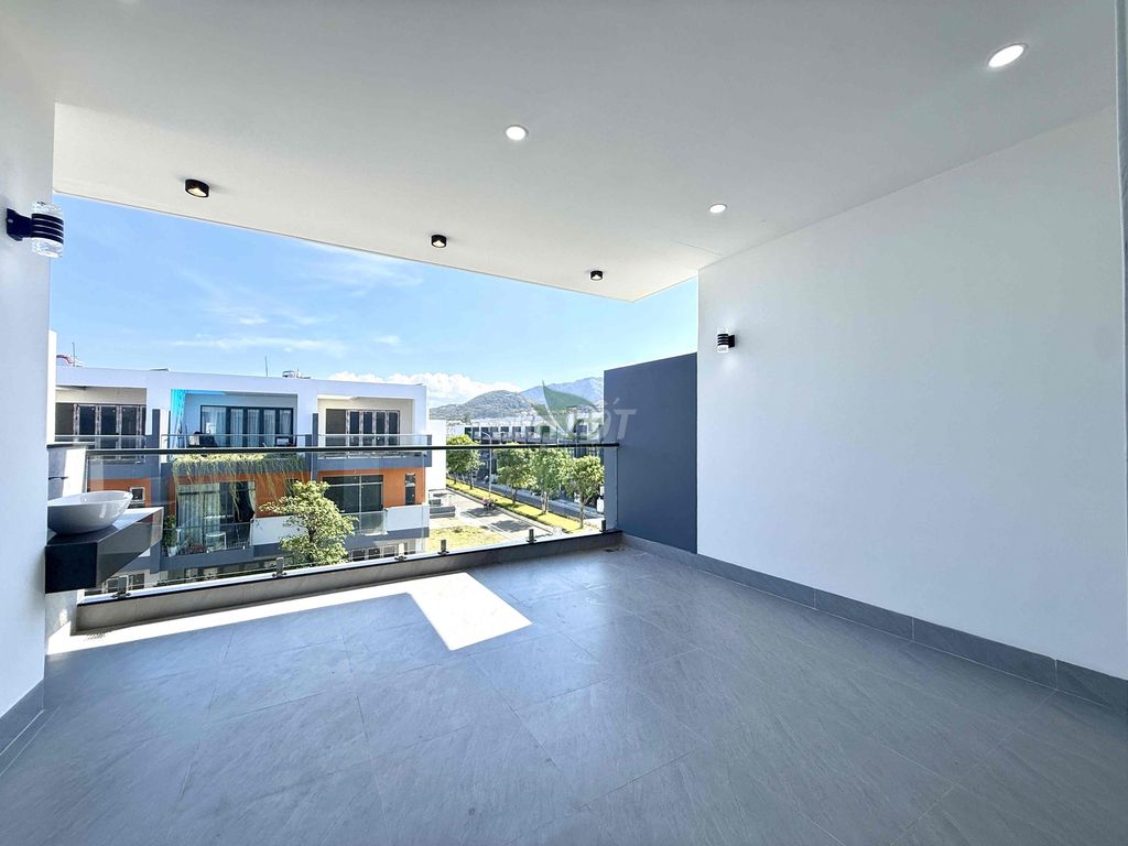 Дом 3 этажа 300 м², 4 спальни, Mỹ Gia (с бассейном) — 28 млн ₫/мес 12