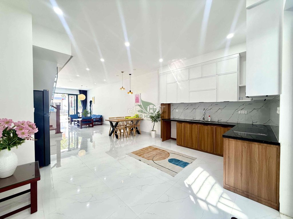 Дом 3 этажа 300 м², 4 спальни, Mỹ Gia (с бассейном) — 28 млн ₫/мес 4