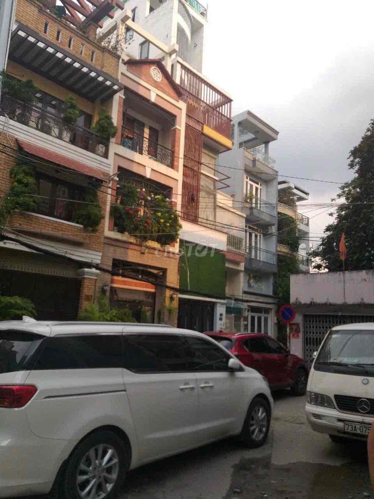 Дом 4 этажа, 4 спальни, Phan Chu Trinh (Бинь Тхань) — 15,5 млн ₫/мес