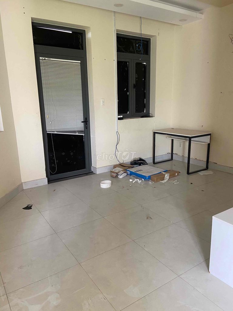 Угловой дом 350 м², 5 спален, вид на реку, Bình Lợi — 33 млн ₫/мес 5