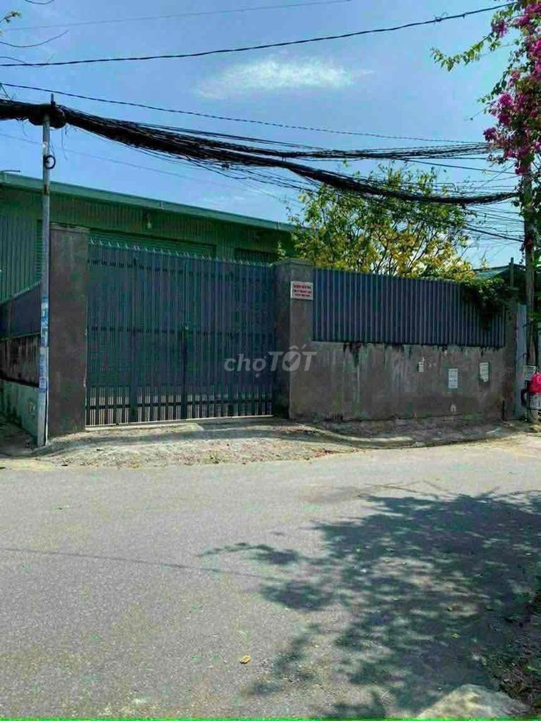 Склад 500 м² у KĐT Phước Long, угловой, центр — 26 млн ₫/мес