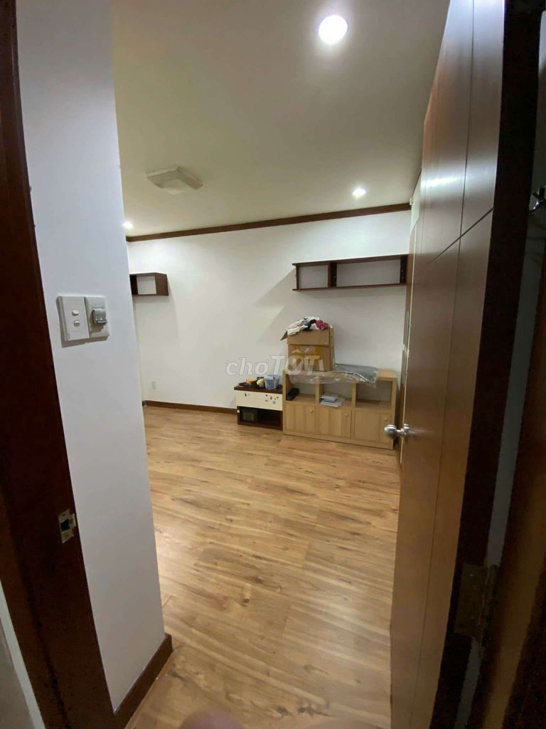 Hoàng Anh Gia Lai, 3 спальни, 110 м², центр — 14 млн ₫/мес 5