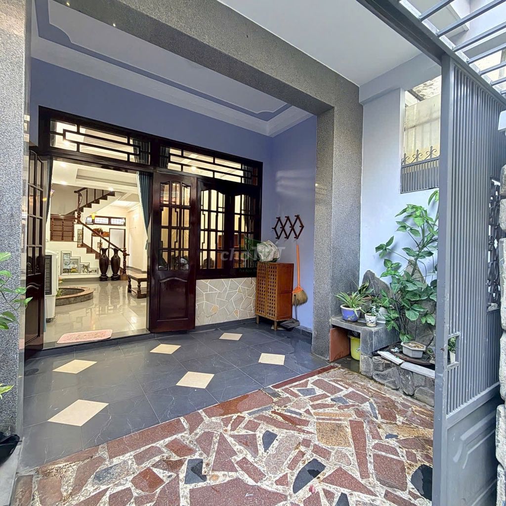 Дом 3 этажа 240 м², 3 спальни, Phước Hải — 13,5 млн ₫/мес