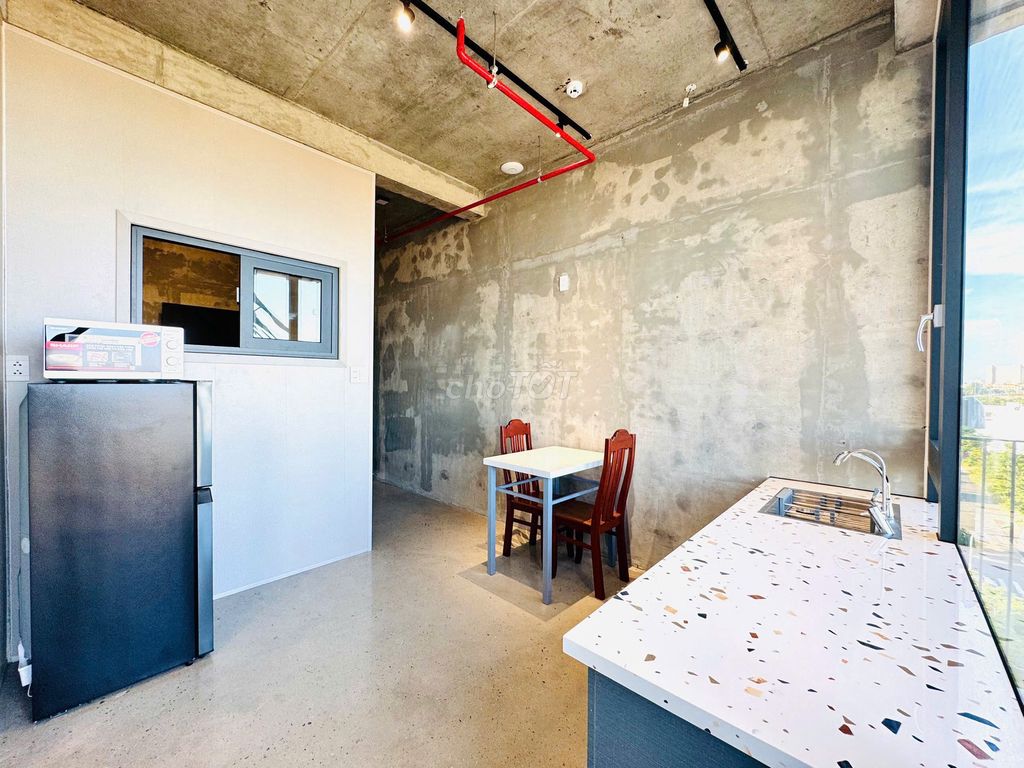 Квартира 50 м² с балконом, премиум-мебель, Hoa Quý — 10 млн ₫/мес 10