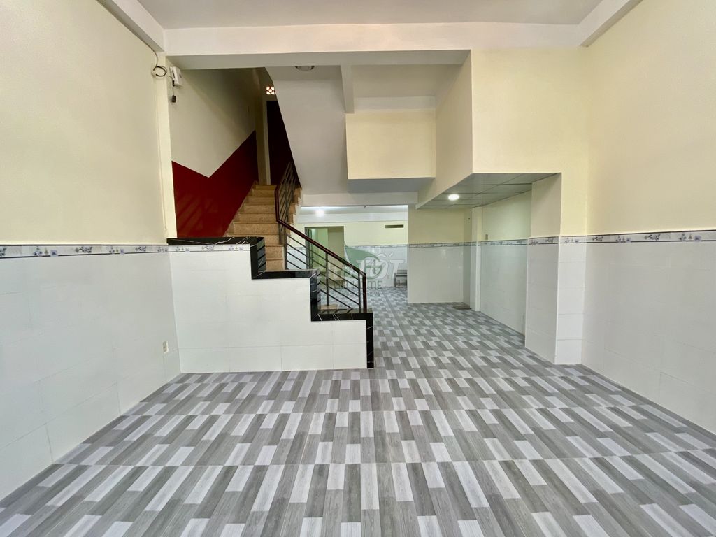 Дом 2 этажа 210 м², 3 спальни, Винь Хай — 15 млн ₫/мес 3
