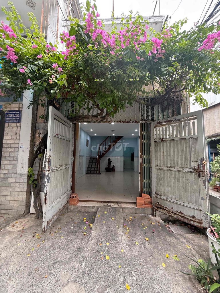 Дом 2 этажа, 2 спальни, переулок Nguyễn Súy (Тан Фу) — 8,5 млн ₫/мес